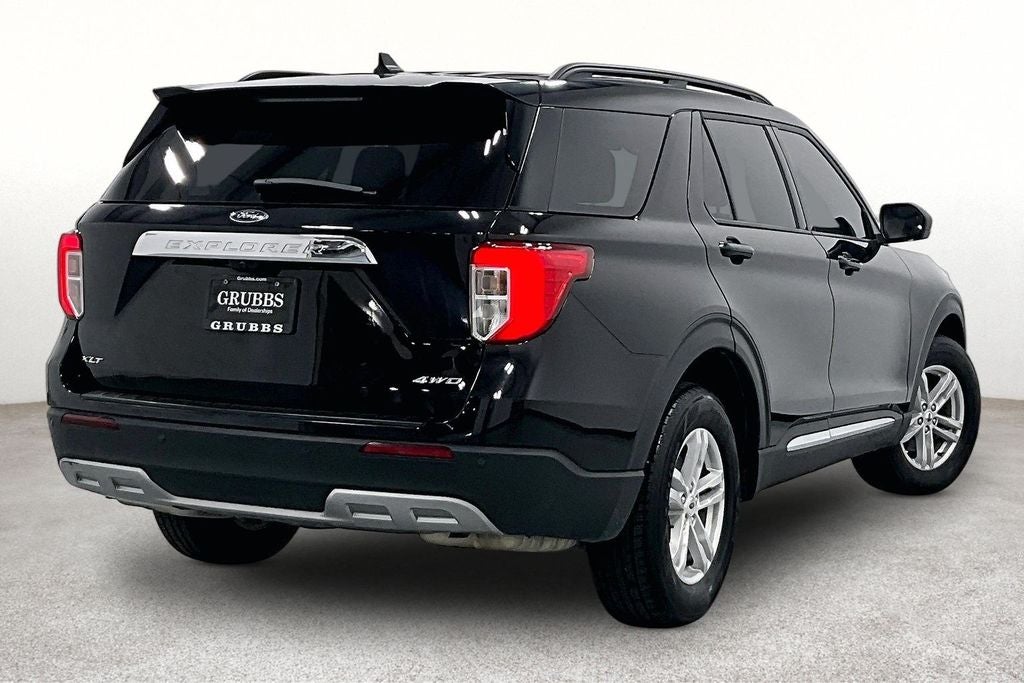 2024 Ford Explorer — side profile view
