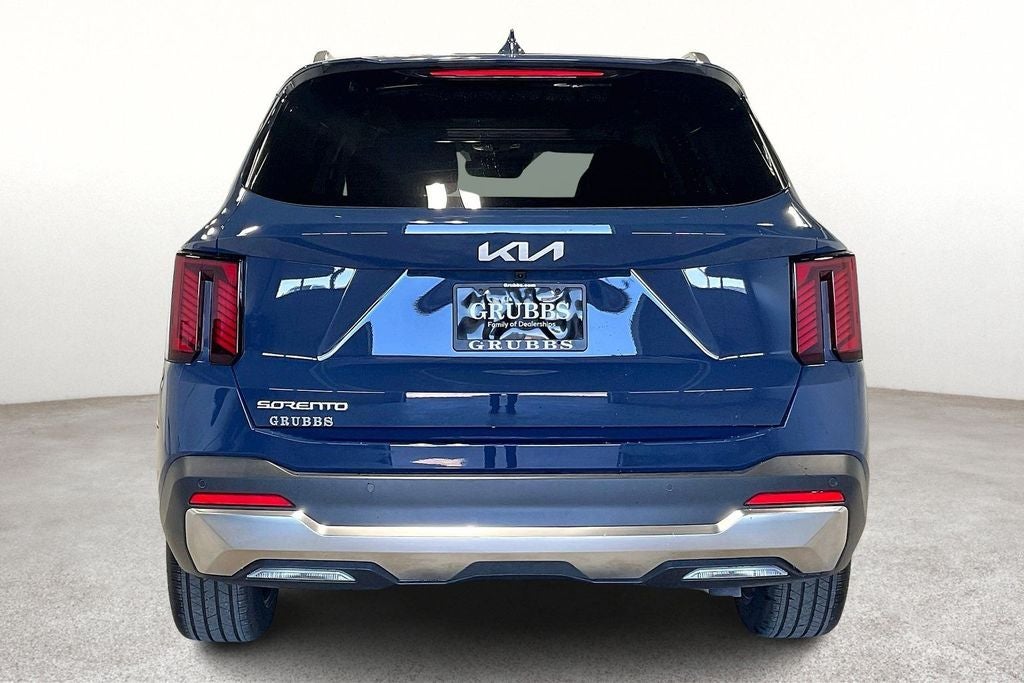 2025 Kia Sorento — detail view