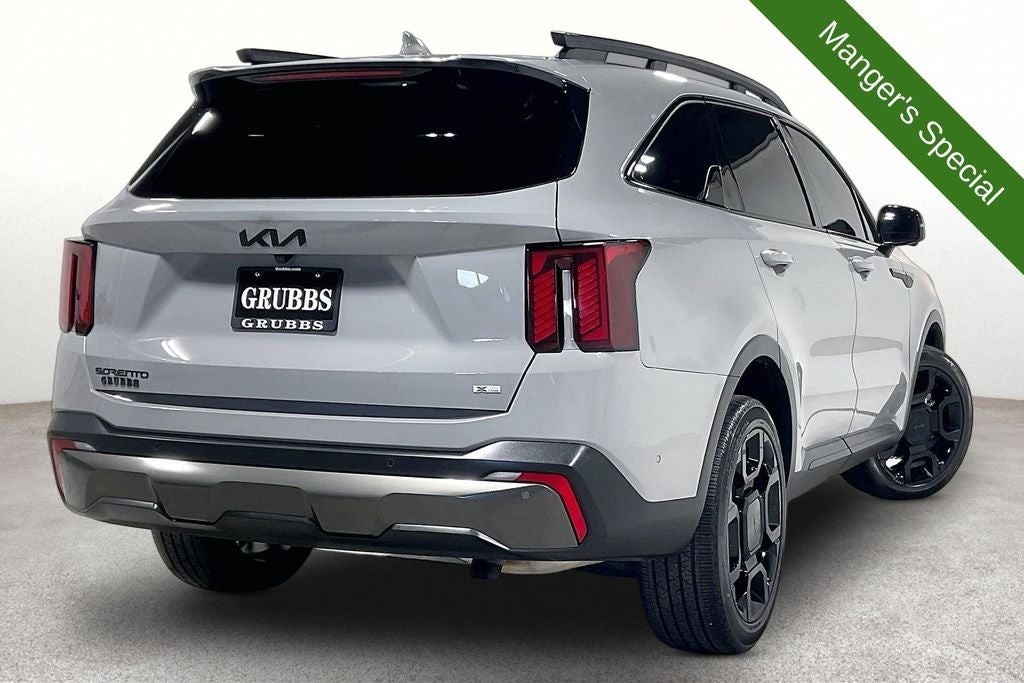 2025 Kia Sorento — side profile view